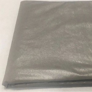 Postříbřená netkaná textilie Stříbrná vlákna odolná proti záření Radiální stínící tkanina